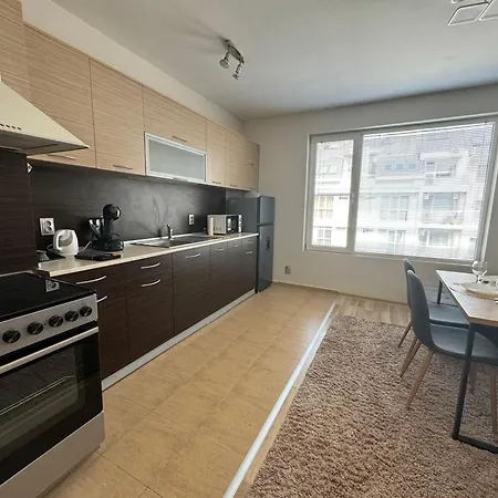 Апартамент Paradise Complex *